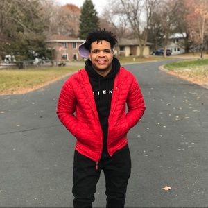 Meet your Posher, Armand